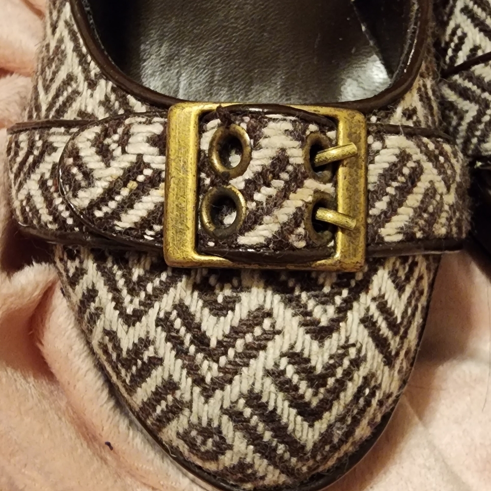 Heels - Picture 5 of 5